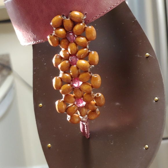 Bass sandals wm. sz.8 - Picture 3 of 9